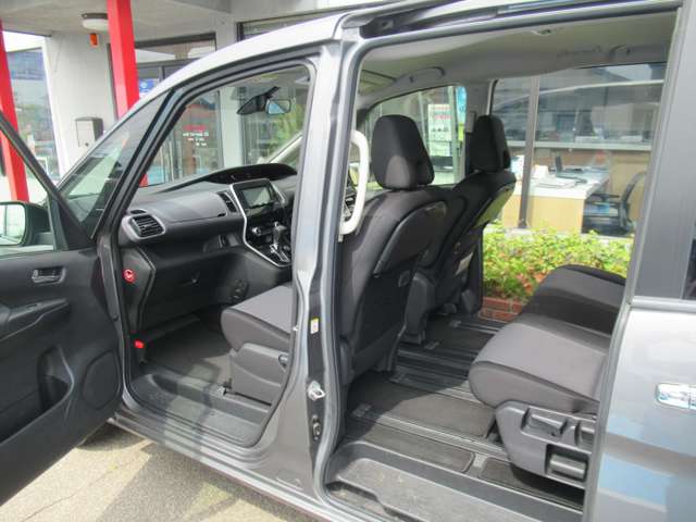 日産 セレナ ２．０ ＸＶ マルチベッド ４ＷＤ R4年 (甲信越・北陸) 99