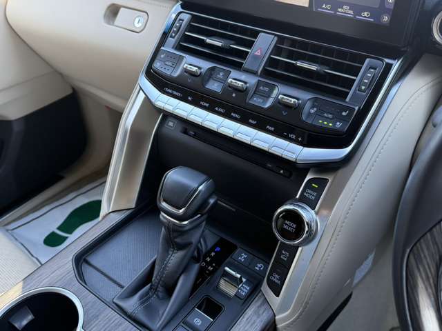 トヨタ ランドクルーザー ３．３ ＺＸ ディーゼルターボ ４ＷＤ R5年 (北海道) 99