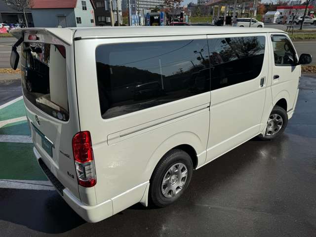 トヨタ ハイエースバン ２．８ スーパーＧＬ ５０ＴＨ アニバーサリー リミテッド ロングボディ ディーゼルターボ ４ＷＤ R1年 (北海道) 99