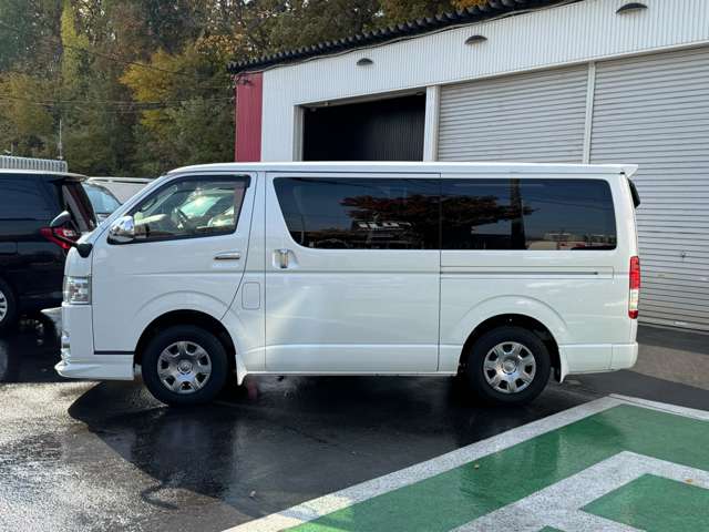 トヨタ ハイエースバン ２．８ スーパーＧＬ ５０ＴＨ アニバーサリー リミテッド ロングボディ ディーゼルターボ ４ＷＤ R1年 (北海道) 99