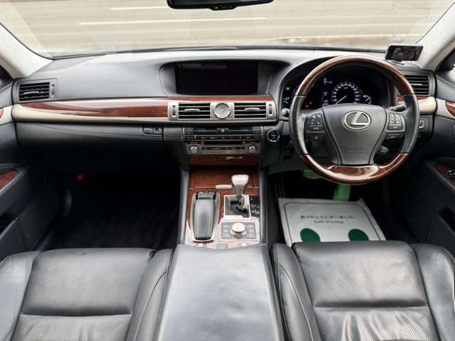 レクサス ＬＳハイブリッド ６００Ｈ バージョンＣ Ｉパッケージ ４ＷＤ H27年 (北海道) 99