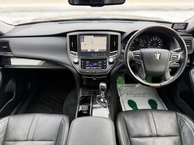 トヨタ クラウン　ハイブリッド ハイブリッド ２．５ Ｇ ＦＯＵＲ ４ＷＤ H29年 (北海道) 99
