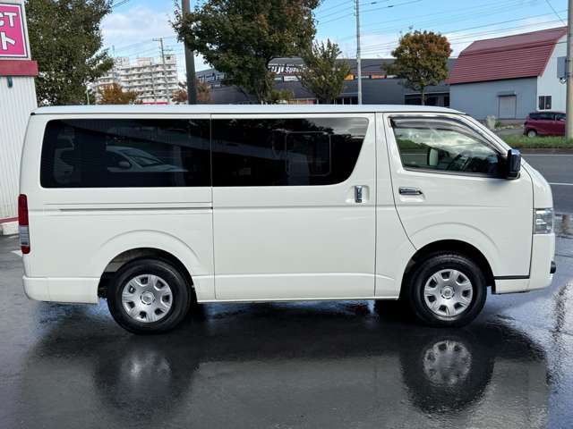 トヨタ ハイエースバン ２．８ スーパーＧＬ ロング ディーゼルターボ ４ＷＤ R2年 (北海道) 99