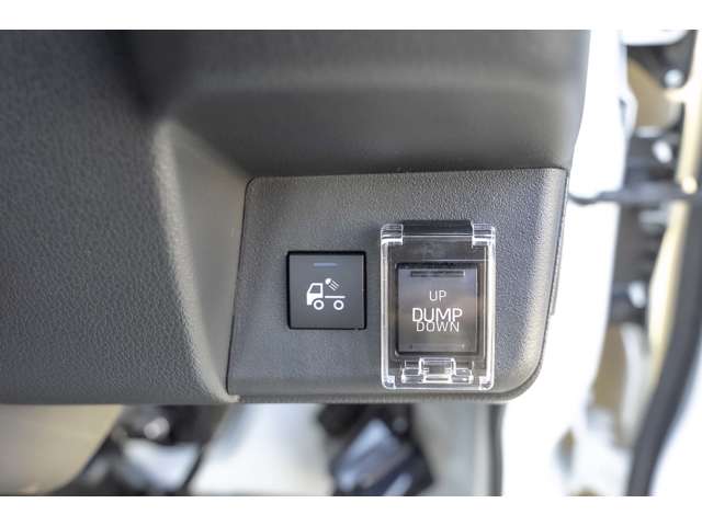 ダイハツ ハイゼットトラック ６６０ ローダンプ 電動モーター式 ３方開 ４ＷＤ R8年 (北海道) 99