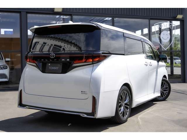 トヨタ ヴェルファイア　ハイブリッド ハイブリッド ２．５ Ｚプレミア Ｅ－ＦＯＵＲ ４ＷＤ R5年 (北海道) 99