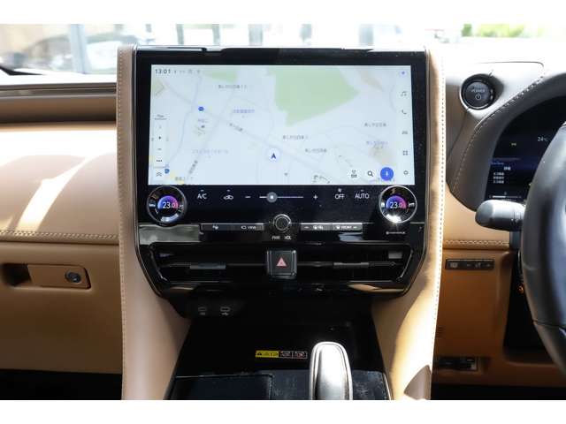 トヨタ ヴェルファイア　ハイブリッド ハイブリッド ２．５ Ｚプレミア Ｅ－ＦＯＵＲ ４ＷＤ R5年 (北海道) 99