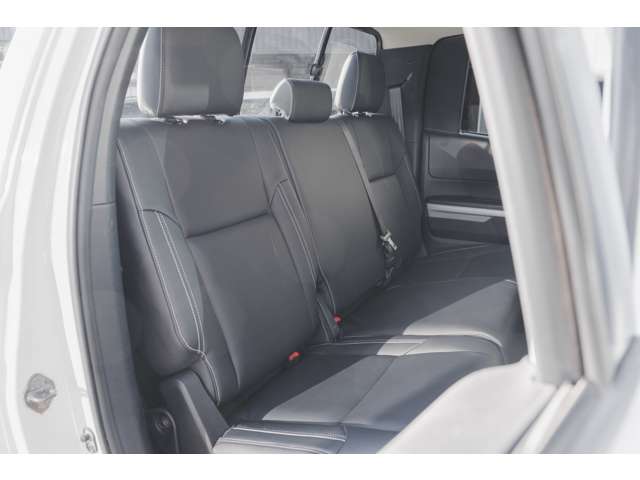 米国トヨタ タンドラ ダブルキャブ ＳＲ５ ５．７ Ｖ８ ４ＷＤ H26年 (北海道) 99