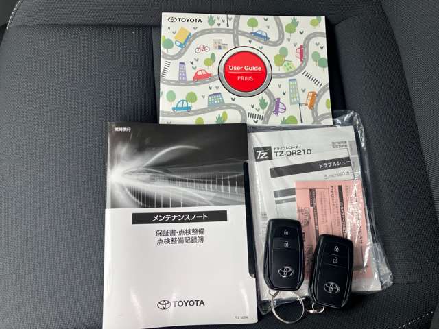 トヨタ プリウス １．８ Ｕ Ｅ－ＦＯＵＲ ４ＷＤ R5年 (北海道) 99