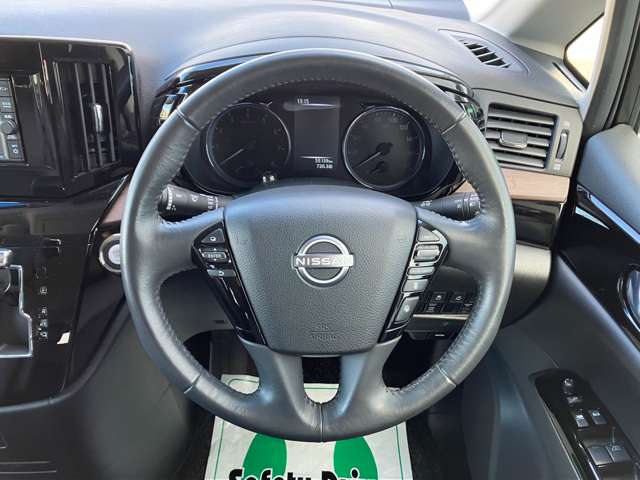 日産 エルグランド ２．５ ２５０ハイウェイスターＳ ４ＷＤ R5年 (北海道) 99