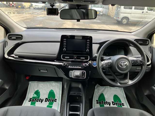 トヨタ アクア １．５ Ｘ Ｅ－ＦＯＵＲ ４ＷＤ R5年 (北海道) 99