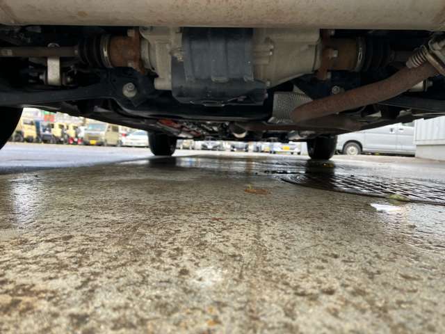 トヨタ アクア １．５ Ｘ Ｅ－ＦＯＵＲ ４ＷＤ R5年 (北海道) 99