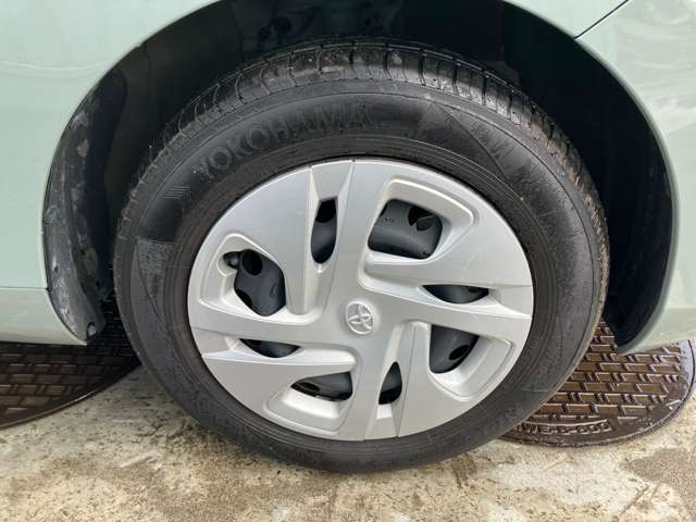トヨタ アクア １．５ Ｘ Ｅ－ＦＯＵＲ ４ＷＤ R5年 (北海道) 99