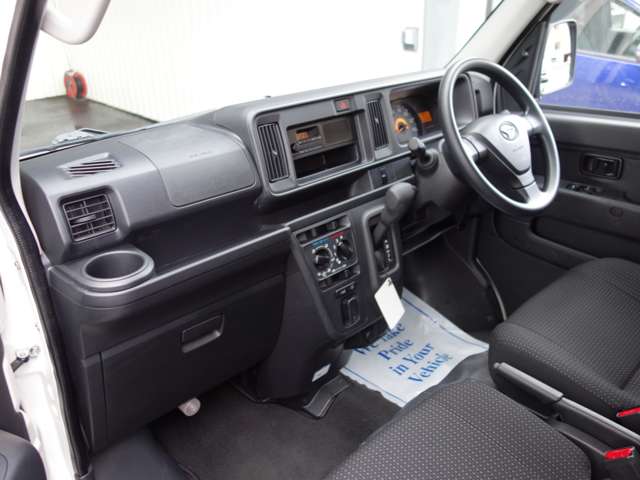 ダイハツ ハイゼットカーゴ ６６０ スローパー リヤシートレス仕様 折リ畳ミ補助シート付キ ４ＷＤ H30年 (北海道) 99