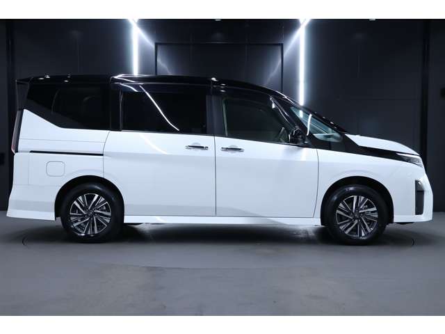 日産 セレナ ２．０ ハイウェイスターＶ ４ＷＤ R5年 (北海道) 99