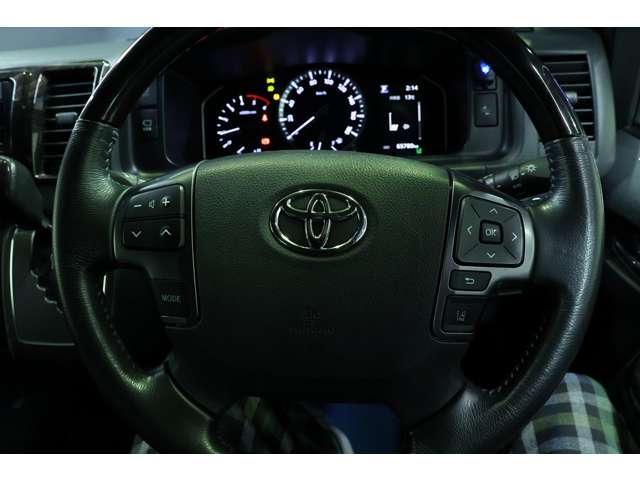 トヨタ ハイエースバン ２．８ スーパーＧＬ ダークプライムＩＩ ロングボディ ディーゼルターボ ４ＷＤ R5年 (北海道) 99