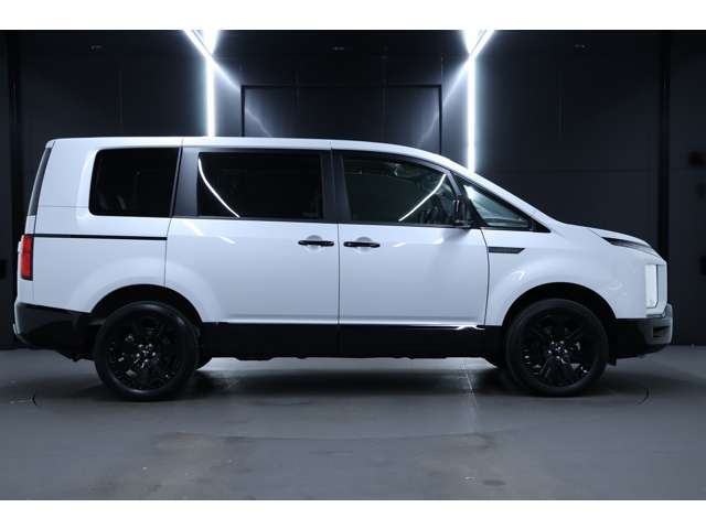 三菱 デリカ　Ｄ：５ ２．２ シャモニー 電動サイドステップ装着車 ディーゼルターボ ４ＷＤ R7年 (北海道) 99