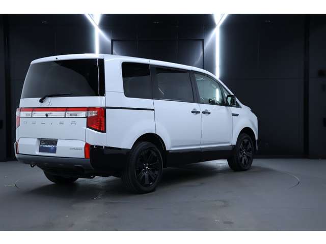 三菱 デリカ　Ｄ：５ ２．２ シャモニー 電動サイドステップ装着車 ディーゼルターボ ４ＷＤ R7年 (北海道) 99