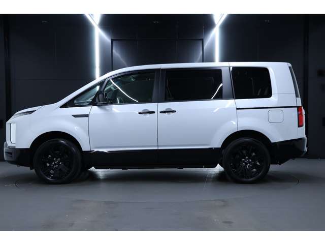 三菱 デリカ　Ｄ：５ ２．２ シャモニー 電動サイドステップ装着車 ディーゼルターボ ４ＷＤ R7年 (北海道) 99