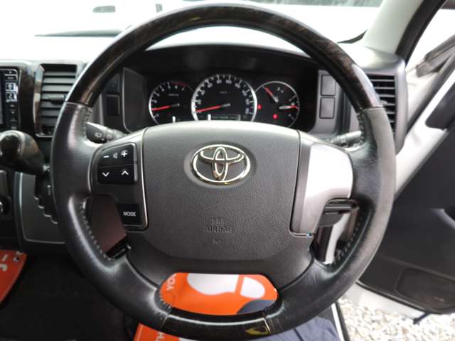 トヨタ ハイエースバン ２．７ スーパーＧＬ ダークプライム ワイド ミドルルーフ ロングボディ ４ＷＤ H27年 (北海道) 99