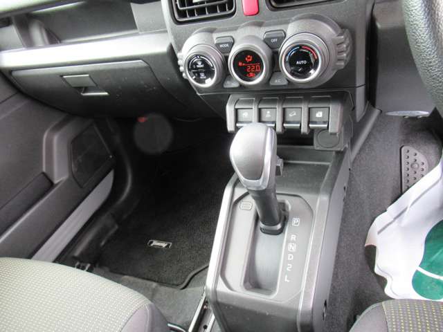 スズキ ジムニー ６６０ ＸＬ スズキ セーフティ サポート 装着車 ４ＷＤ R4年 (北海道) 99