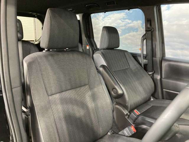 トヨタ ノア ２．０ Ｓ－Ｇ ４ＷＤ R5年 (北海道) 99