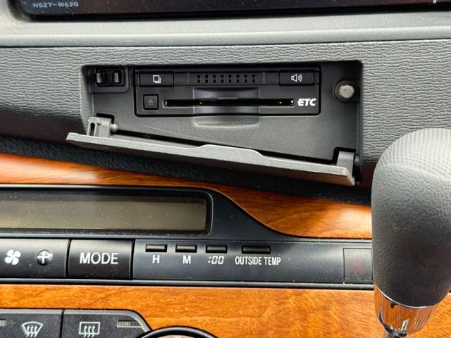 トヨタ アイシス １．８ プラタナ ウェルキャブ 助手席リフトアップシート車 Ａタイプ ４ＷＤ H25年 (北海道) 99