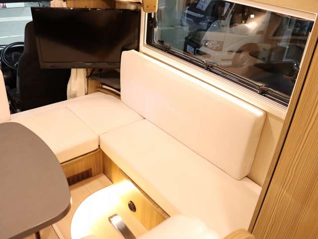 トヨタ カムロード キャンピング R7年 (北海道) 99