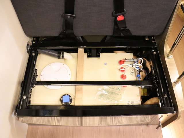 トヨタ カムロード キャンピング R4年 (北海道) 99