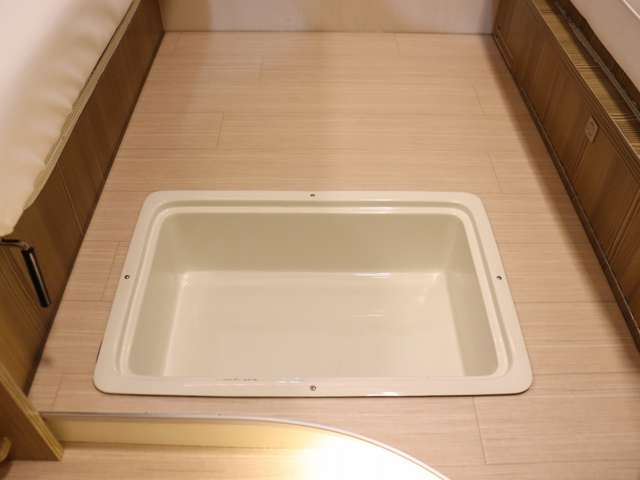 トヨタ カムロード キャンピング R5年 (北海道) 99