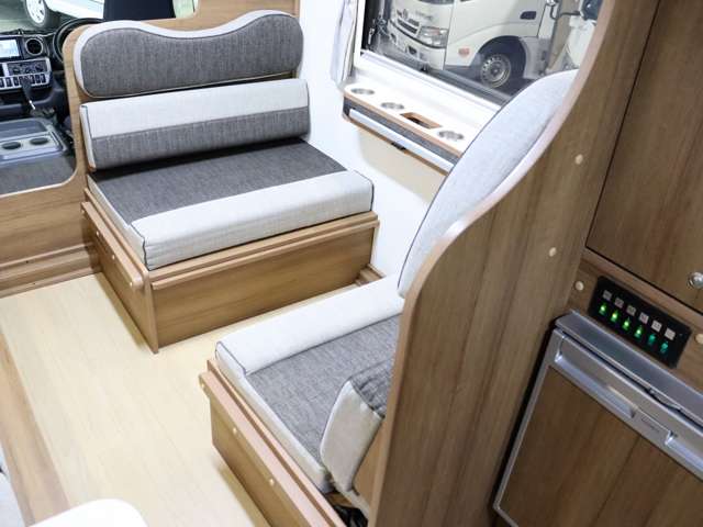 トヨタ カムロード キャンピング R3年 (北海道) 99