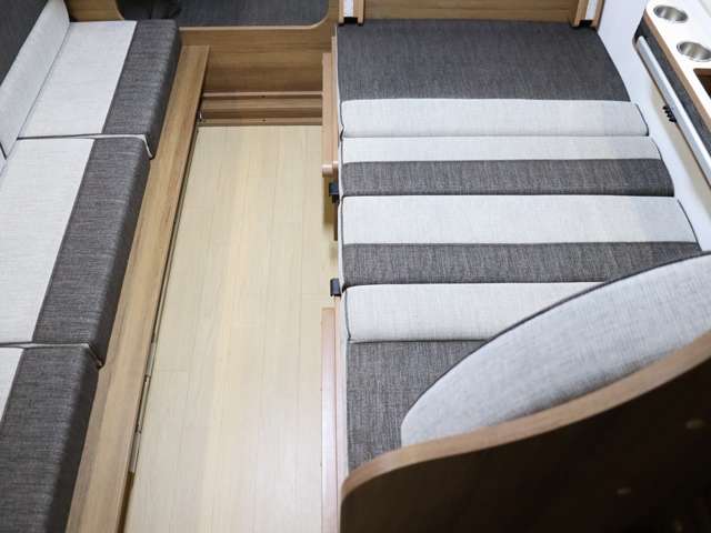トヨタ カムロード キャンピング R3年 (北海道) 99