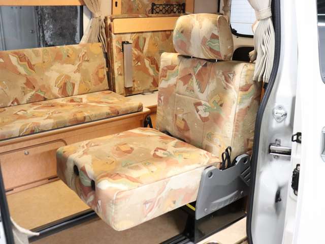 トヨタ ライトエースバン キャンピング H26年 (北海道) 99