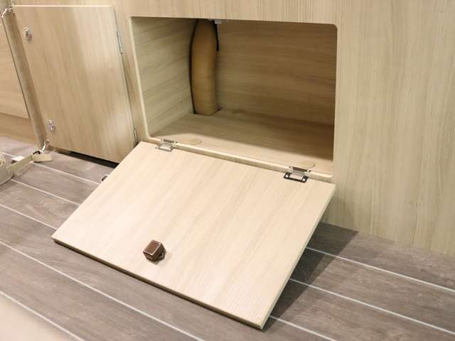 フィアット デュカト キャンピング R8年 (北海道) 99