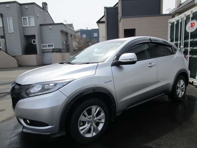 ホンダ ヴェゼル １．５ ハイブリッド Ｘ ４ＷＤ H27年 (北海道) 99