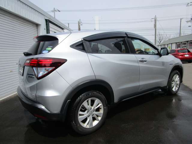 ホンダ ヴェゼル １．５ ハイブリッド Ｘ ４ＷＤ H27年 (北海道) 99