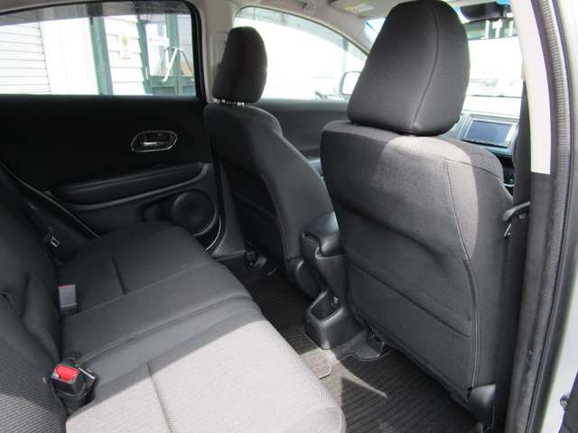 ホンダ ヴェゼル １．５ ハイブリッド Ｘ ４ＷＤ H27年 (北海道) 99