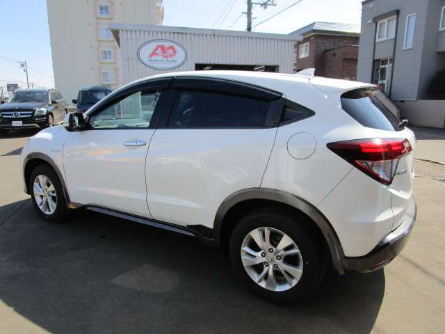 ホンダ ヴェゼル １．５ ハイブリッド Ｘ ４ＷＤ H27年 (北海道) 99
