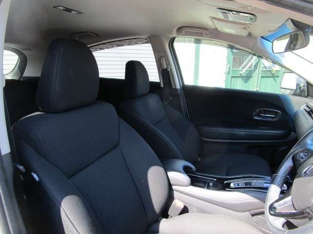 ホンダ ヴェゼル １．５ ハイブリッド Ｘ ４ＷＤ H27年 (北海道) 99