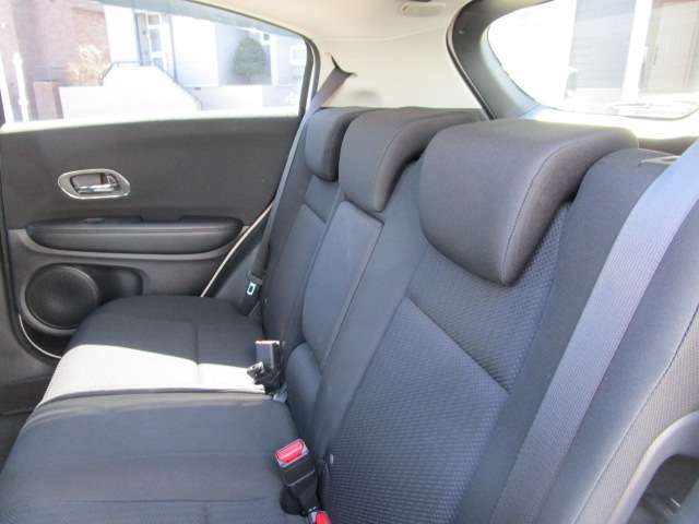 ホンダ ヴェゼル １．５ ハイブリッド Ｘ ４ＷＤ H27年 (北海道) 99