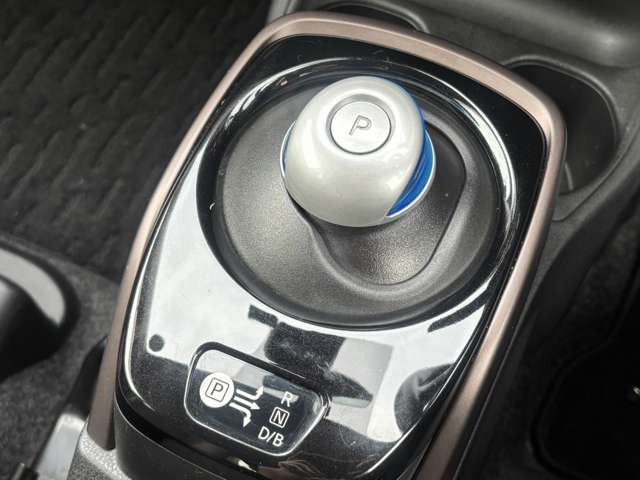 日産 ノート １．２ Ｅ－ＰＯＷＥＲ メダリスト H29年 (北海道) 99