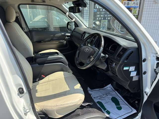 トヨタ ハイエースバン ２．８ スーパーＧＬ ダークプライム ロングボディ ディーゼルターボ H30年 (九州・沖縄) 99