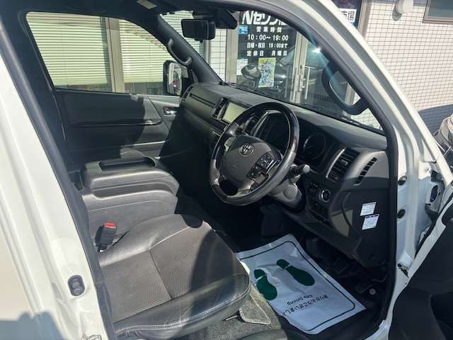 トヨタ ハイエースバン ２．８ スーパーＧＬ ダークプライムＩＩ ロングボディ ディーゼルターボ R4年 (九州・沖縄) 99