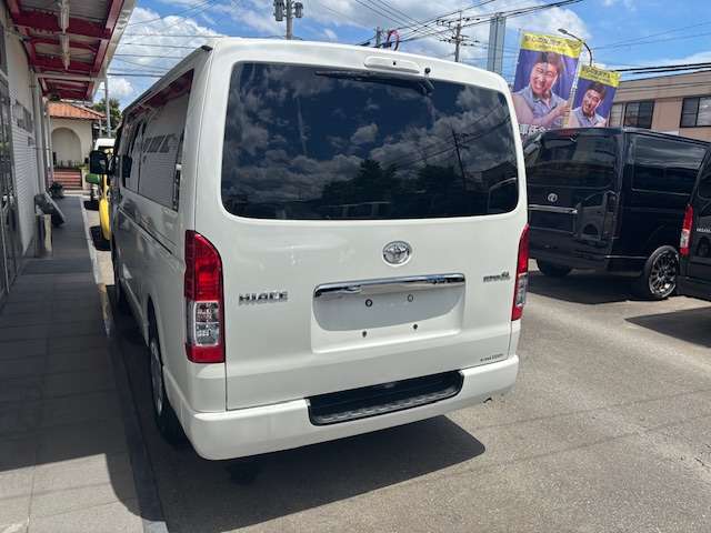 トヨタ ハイエースバン ２．８ スーパーＧＬ ロング ディーゼルターボ R2年 (九州・沖縄) 99
