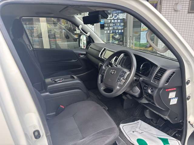 トヨタ ハイエースバン ２．８ スーパーＧＬ ロング ディーゼルターボ R2年 (九州・沖縄) 99