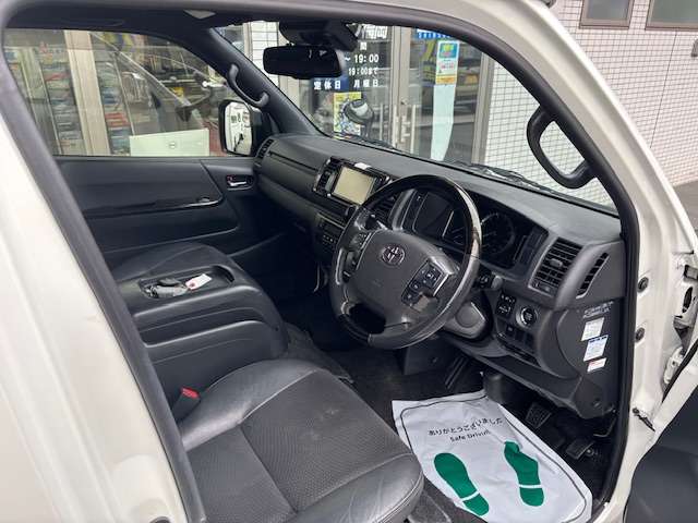 トヨタ ハイエースバン ２．８ スーパーＧＬ ダークプライムＩＩ ロングボディ ディーゼルターボ R2年 (九州・沖縄) 99