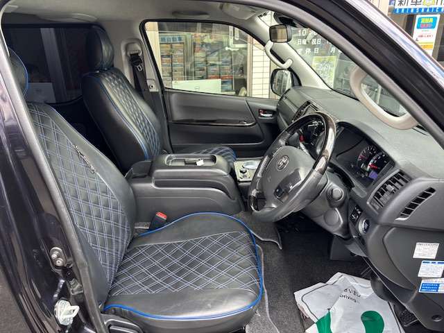 トヨタ ハイエースバン ２．８ スーパーＧＬ ダークプライム ロングボディ ディーゼルターボ H30年 (九州・沖縄) 99