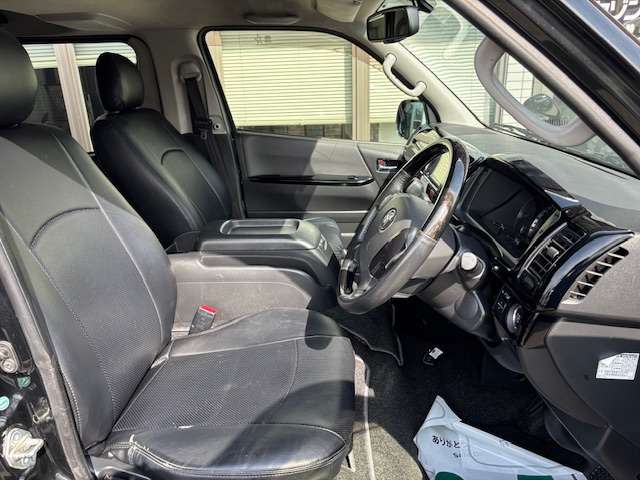 トヨタ ハイエースバン ３．０ スーパーＧＬ ダークプライム ロングボディ ディーゼルターボ H28年 (九州・沖縄) 99