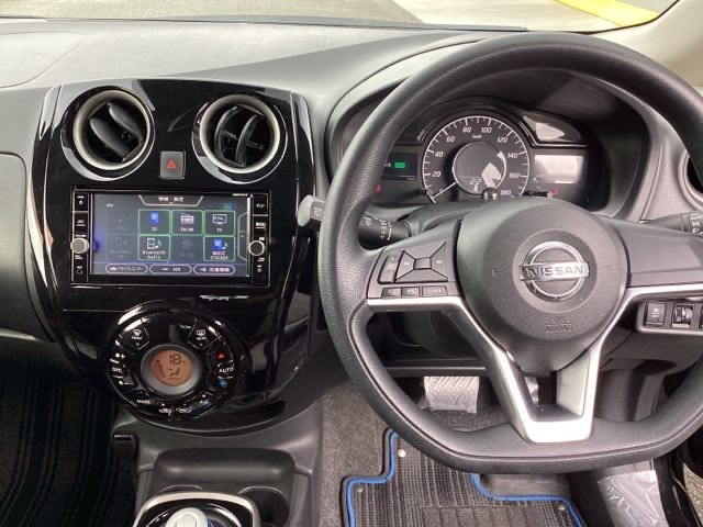 日産 ノート １．２ Ｅ－ＰＯＷＥＲ Ｘ H29年 (九州・沖縄) 99