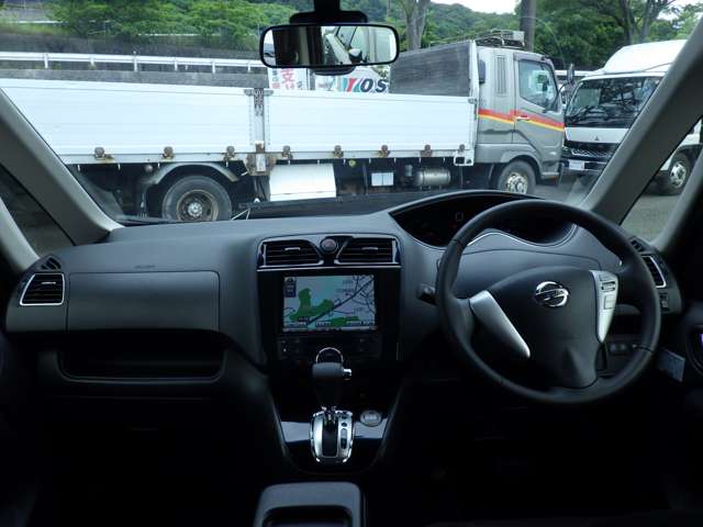 日産 セレナ ２．０ ハイウェイスター Ｓ－ＨＹＢＲＩＤ H26年 (九州・沖縄) 99