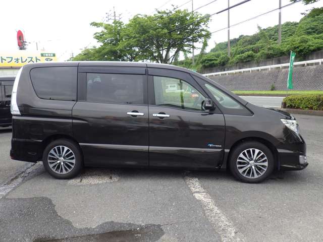 日産 セレナ ２．０ ハイウェイスター Ｓ－ＨＹＢＲＩＤ H26年 (九州・沖縄) 99